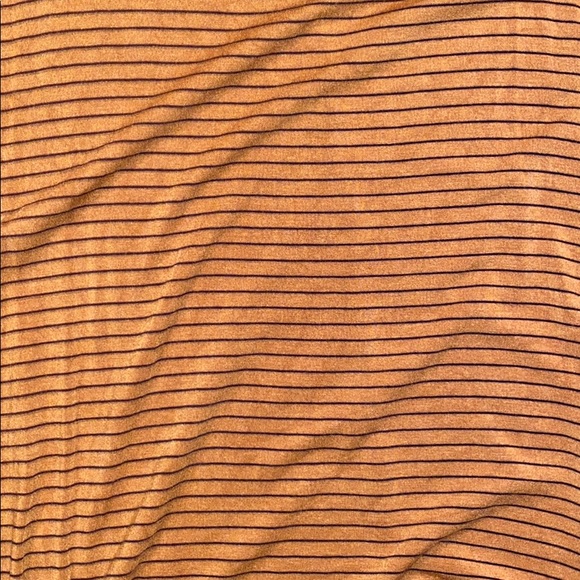 Mauricie’s off the shoulder Tee - Picture 2 of 3